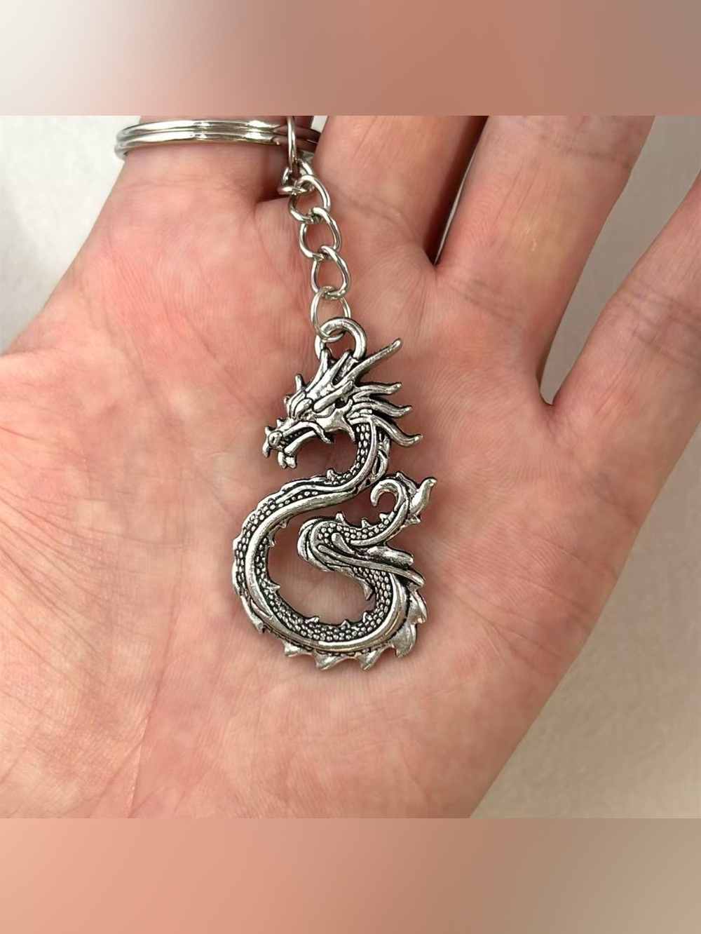 Dragon Keychain Charm for Men Women Car Keychain Key Ring Bag Charm Streetwear